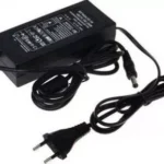 Alimentator 220V la 12V 2.3A conector 5.5x2.1 mm