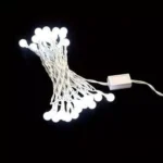 Ghirlanda luminoasa cu sfere albe 30 LED lumina rece WELL