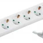 Prelungitor 5 prize 5m cu intrerupator 3xG1.5mmp 3500W Well